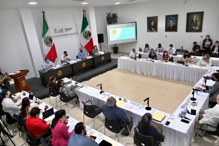 El Paquete Fiscal 2022 no contempla aumento a funcionarios: María Fritz